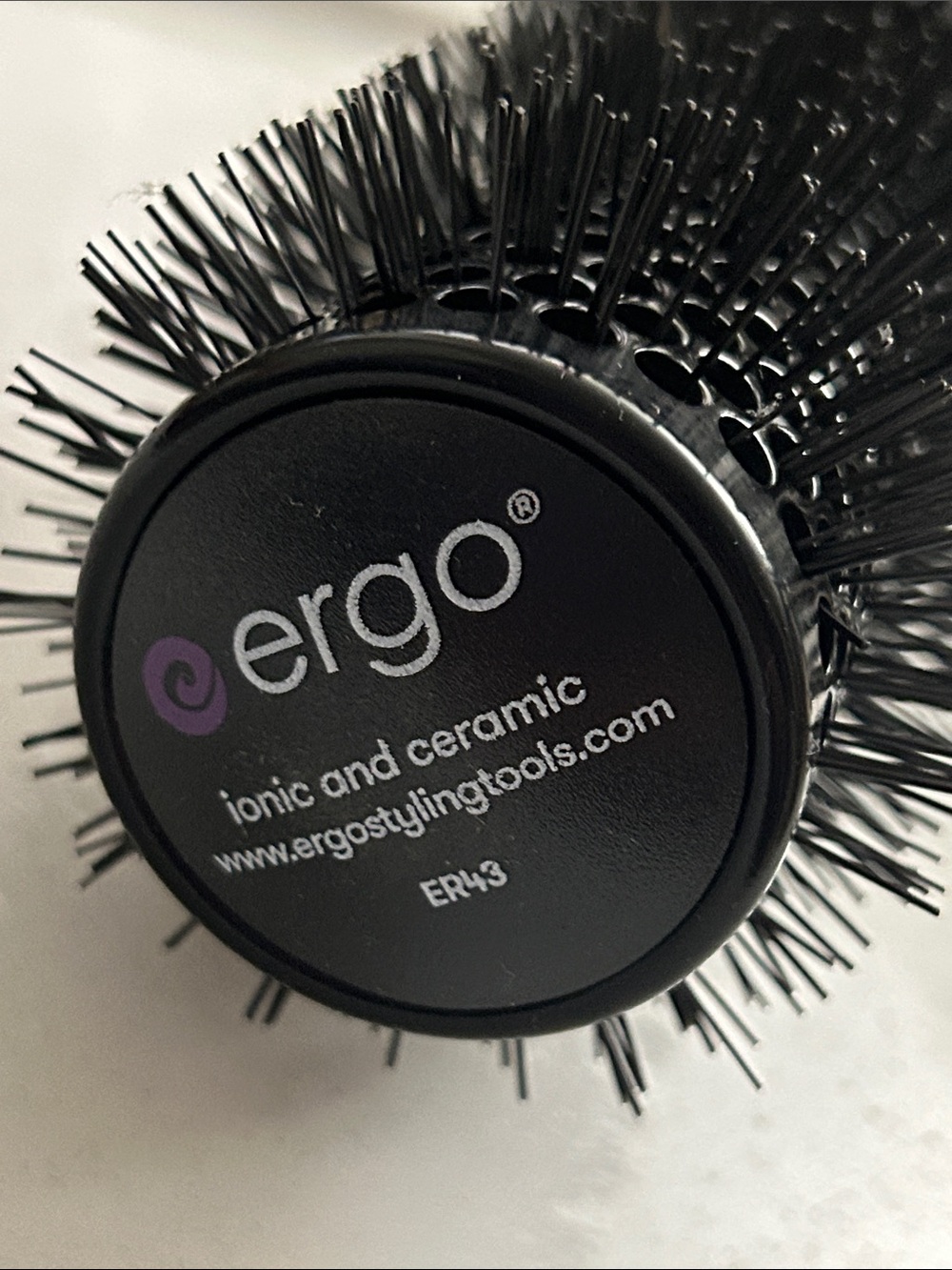 Ergo Ionic Ceramic Professional Round Hair Brush ER43 new without box - Picture 3 of 3